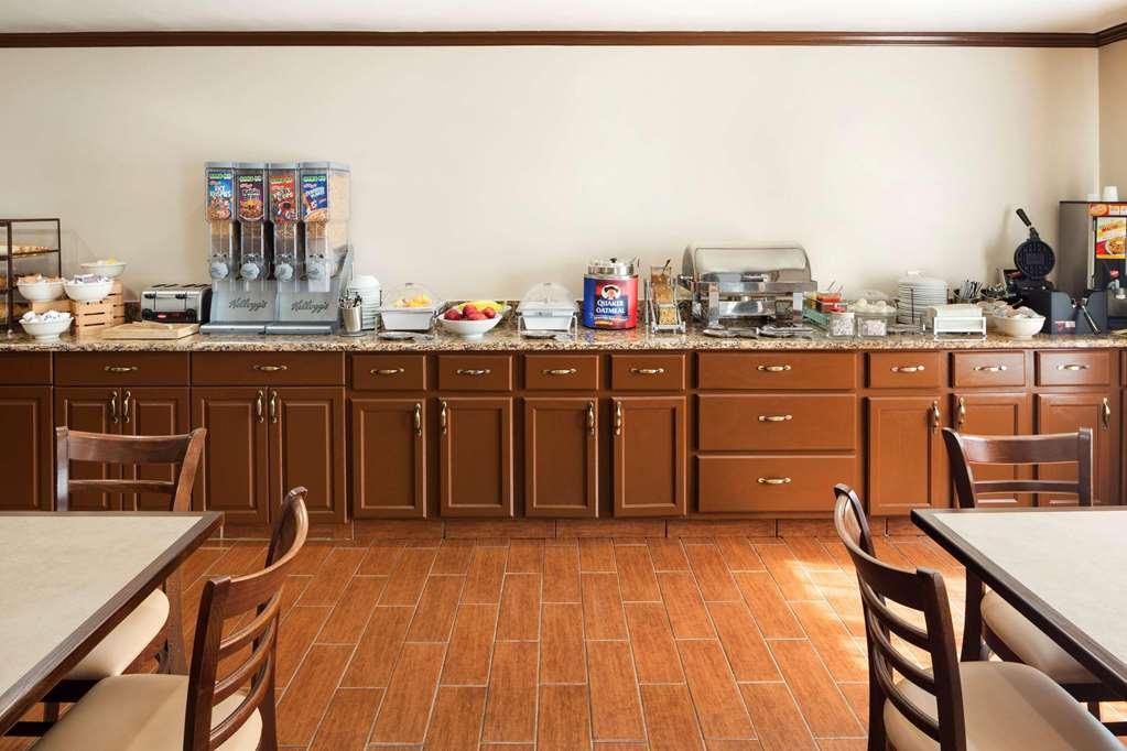 Country Inn & Suites By Radisson, Grand Rapids Airport, Mi Cascade Restaurant photo